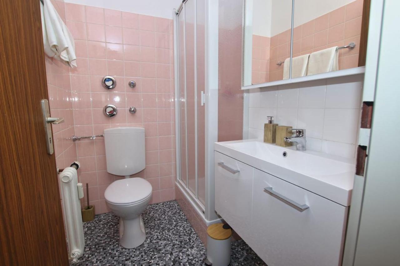 Ferienwohnung ไฟรลาสซิง ภายนอก รูปภาพ